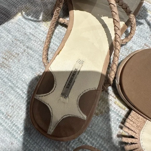 Sandals - Picture 4 of 4